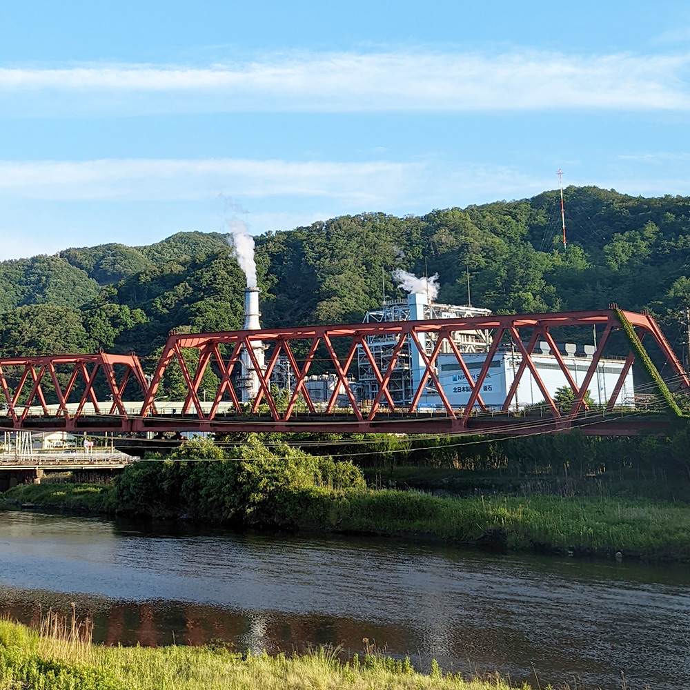 日本製鉄と鉄橋
